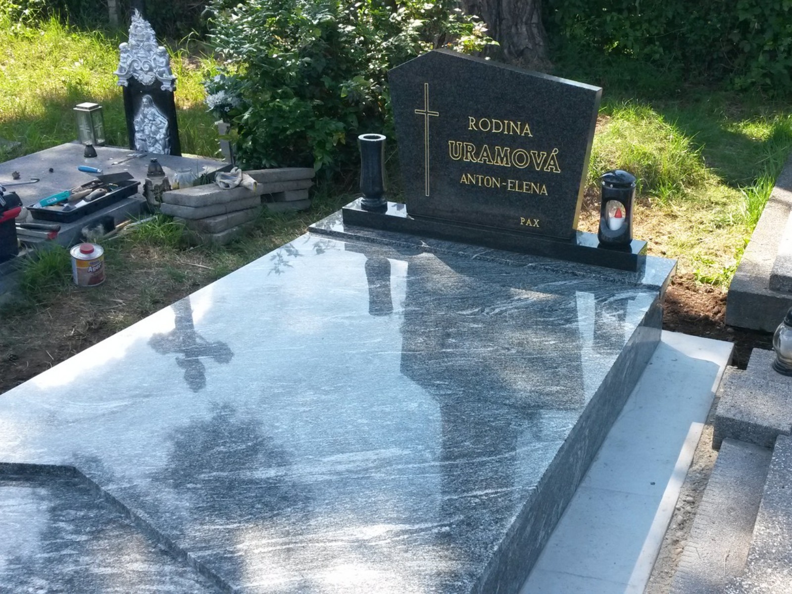 Ukážky realizovaných jednohrobov obrázok 4